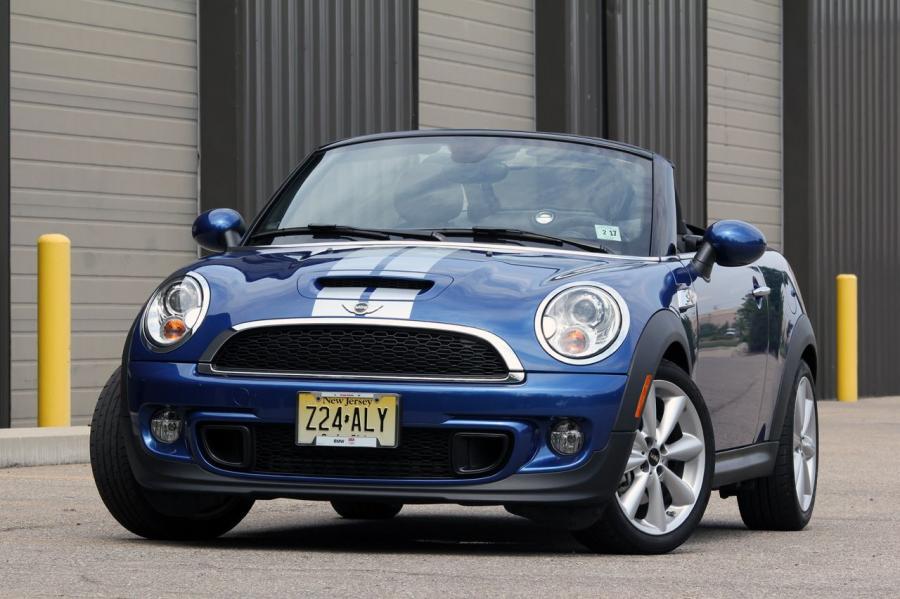  Mini Cooper S Cabrio 2012 года  (фото 16 из 51)
